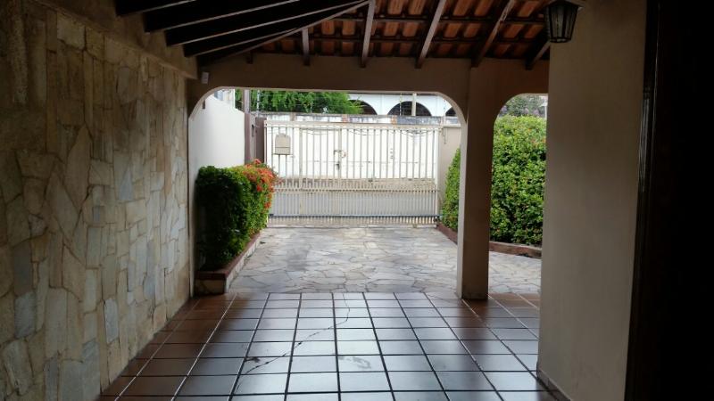 Casa à venda com 3 quartos, 300m² - Foto 5