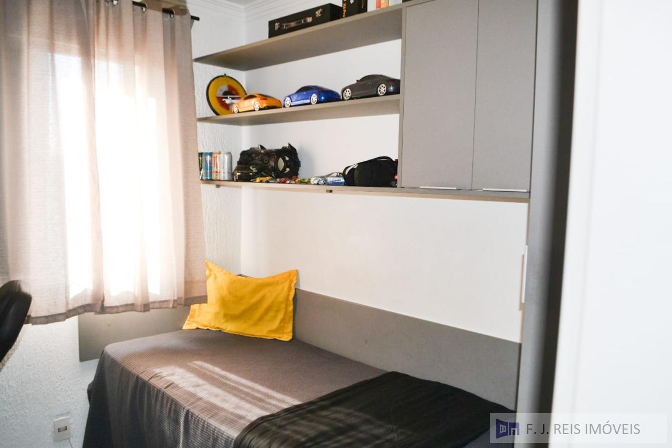 Apartamento à venda com 3 quartos, 76m² - Foto 15