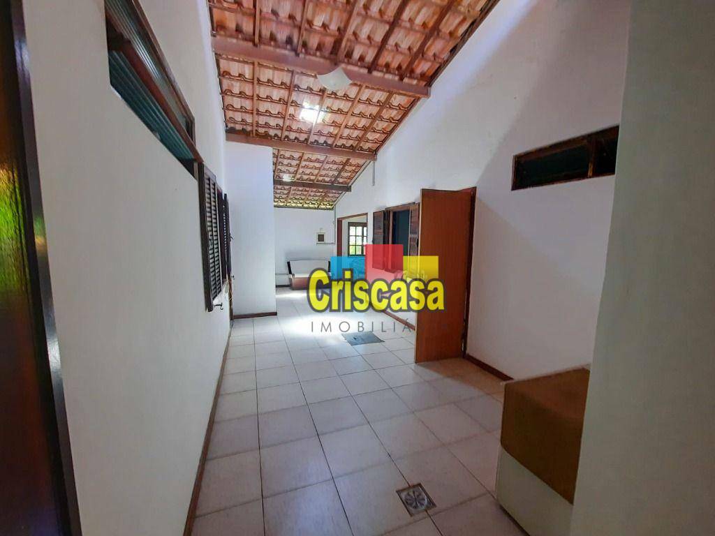 Casa à venda com 8 quartos, 305m² - Foto 3