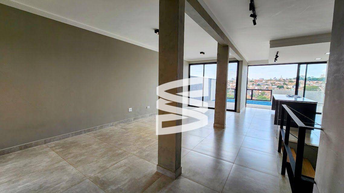 Casa de Condomínio à venda com 3 quartos, 224m² - Foto 4