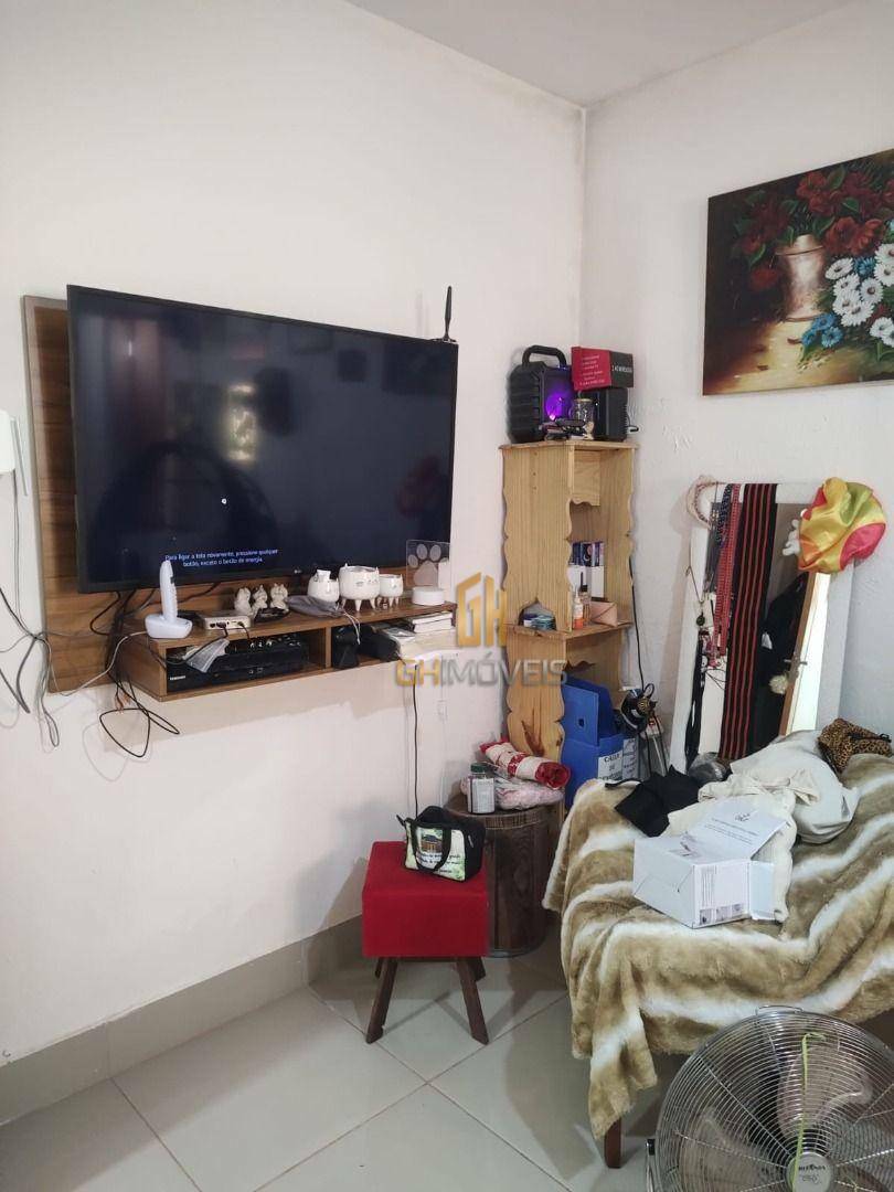 Casa à venda com 2 quartos, 180m² - Foto 6