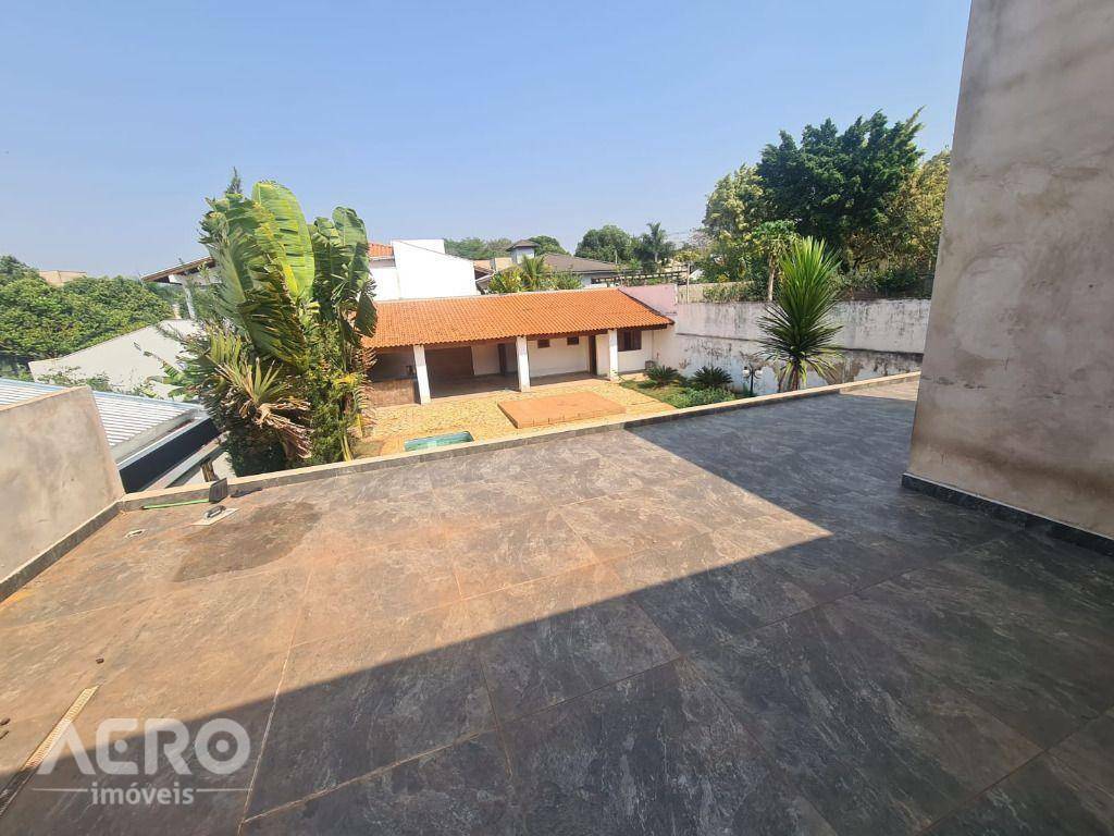 Casa de Condomínio à venda com 4 quartos, 478m² - Foto 3