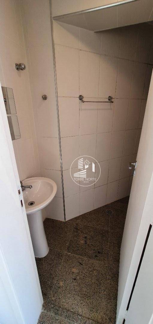 Apartamento para alugar com 4 quartos, 147m² - Foto 15