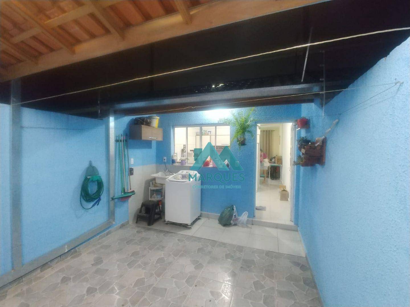 Sobrado à venda com 2 quartos, 60m² - Foto 1