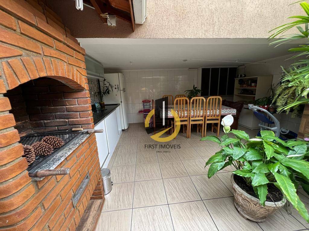 Sobrado à venda com 3 quartos, 200m² - Foto 20