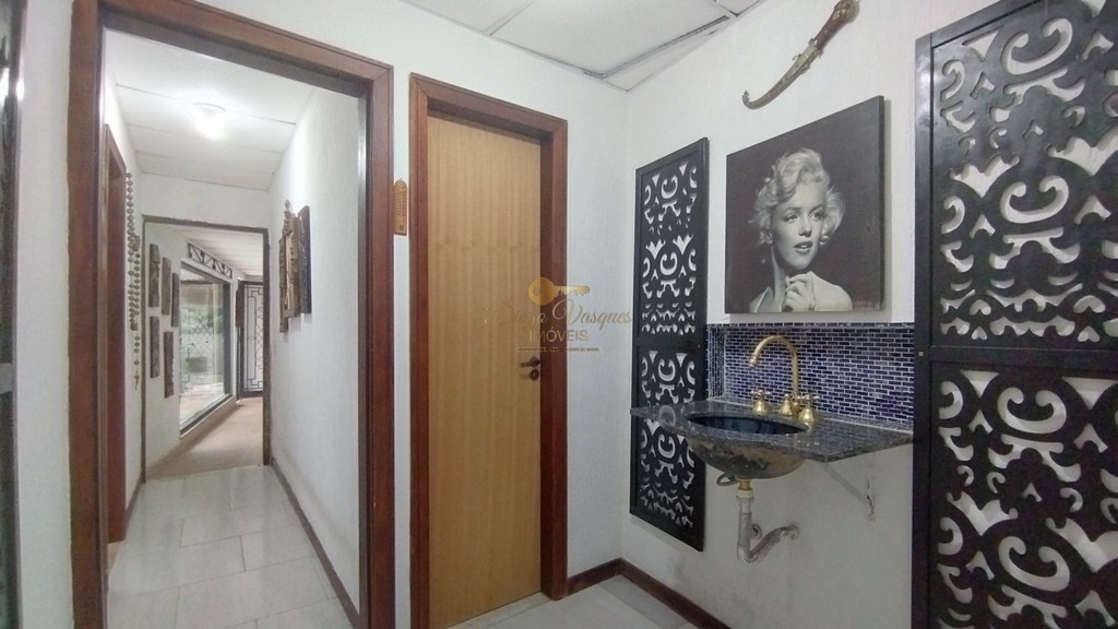 Casa à venda com 4 quartos, 226m² - Foto 22