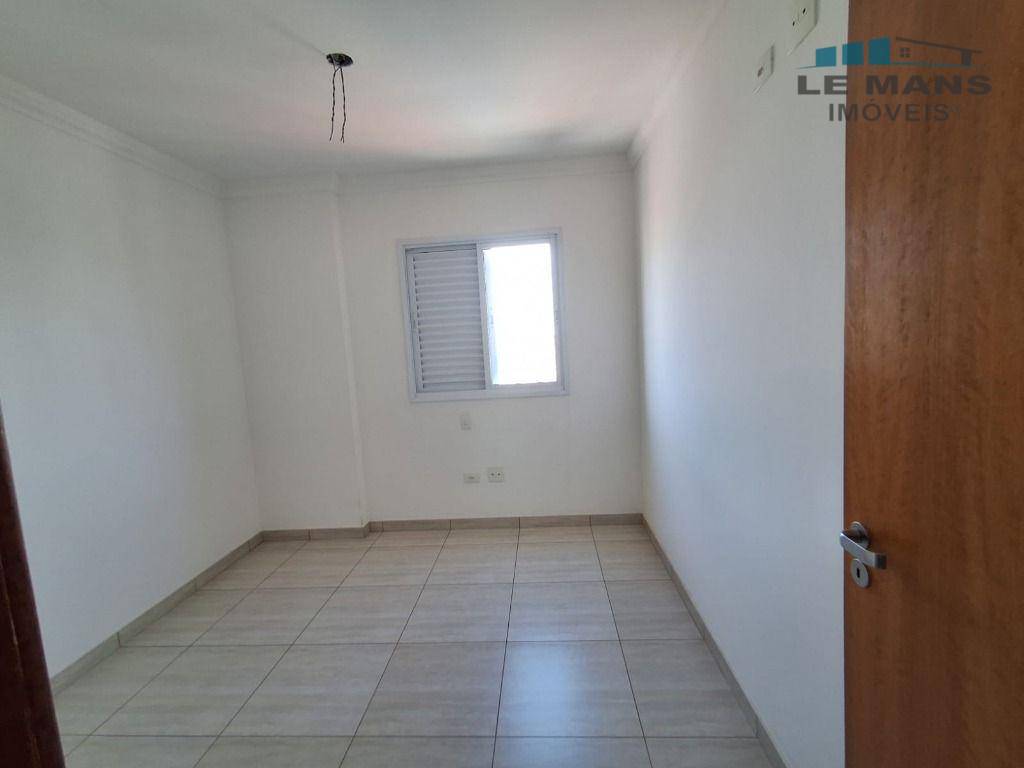 Apartamento à venda com 3 quartos, 98m² - Foto 10