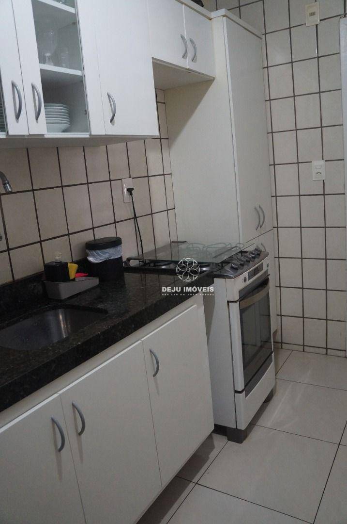 Apartamento à venda com 3 quartos, 107m² - Foto 3