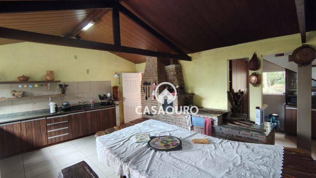 Casa de Condomínio à venda com 4 quartos, 250m² - Foto 9