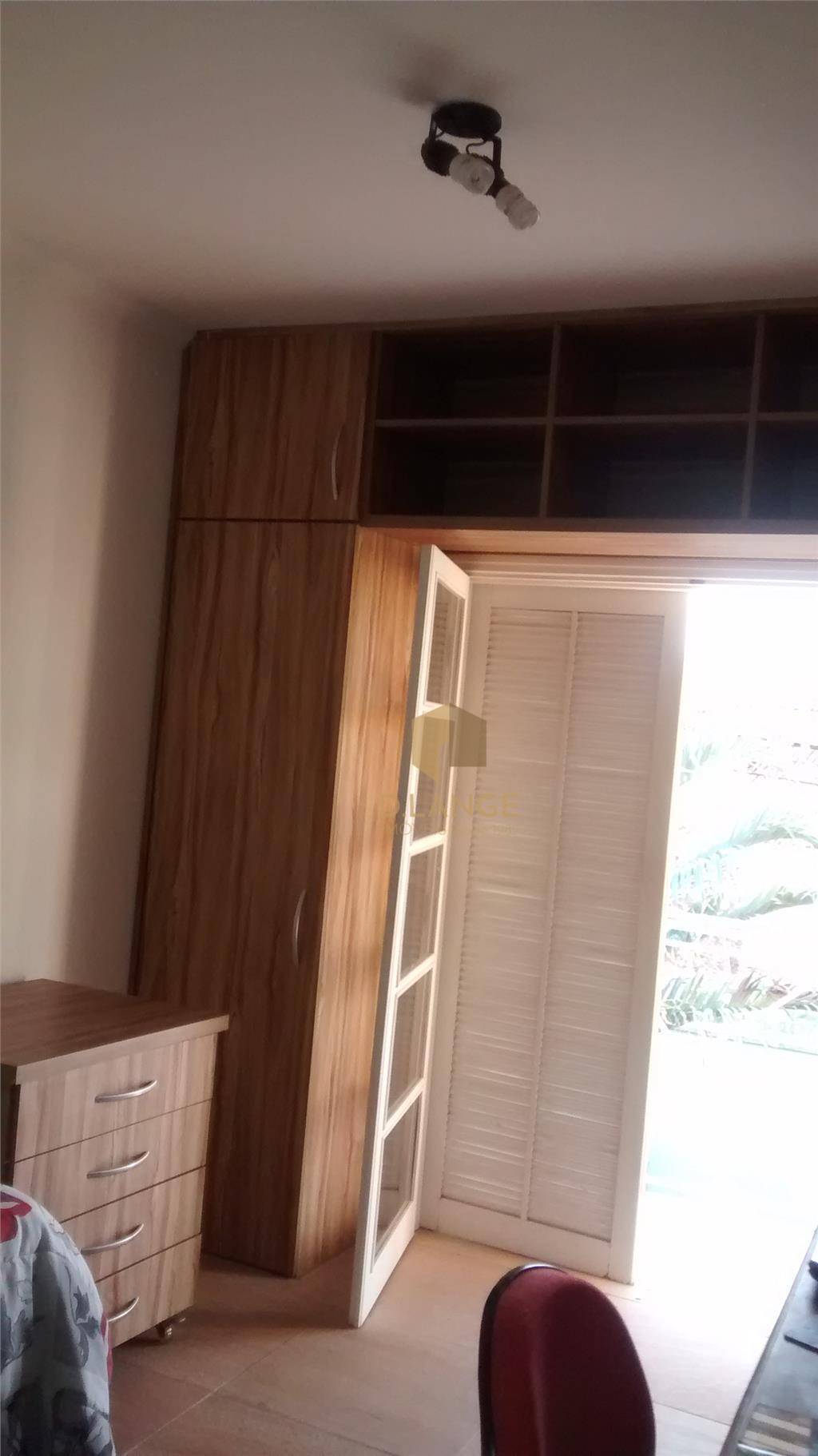 Casa à venda com 3 quartos, 250m² - Foto 40