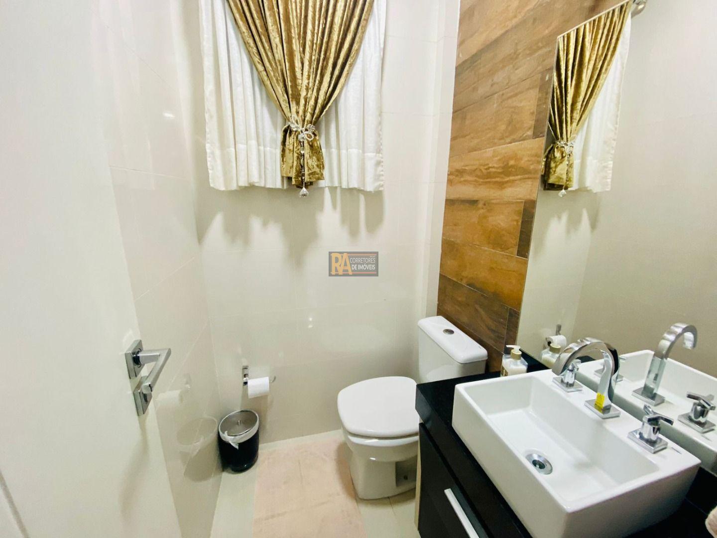Casa à venda com 3 quartos, 300m² - Foto 16