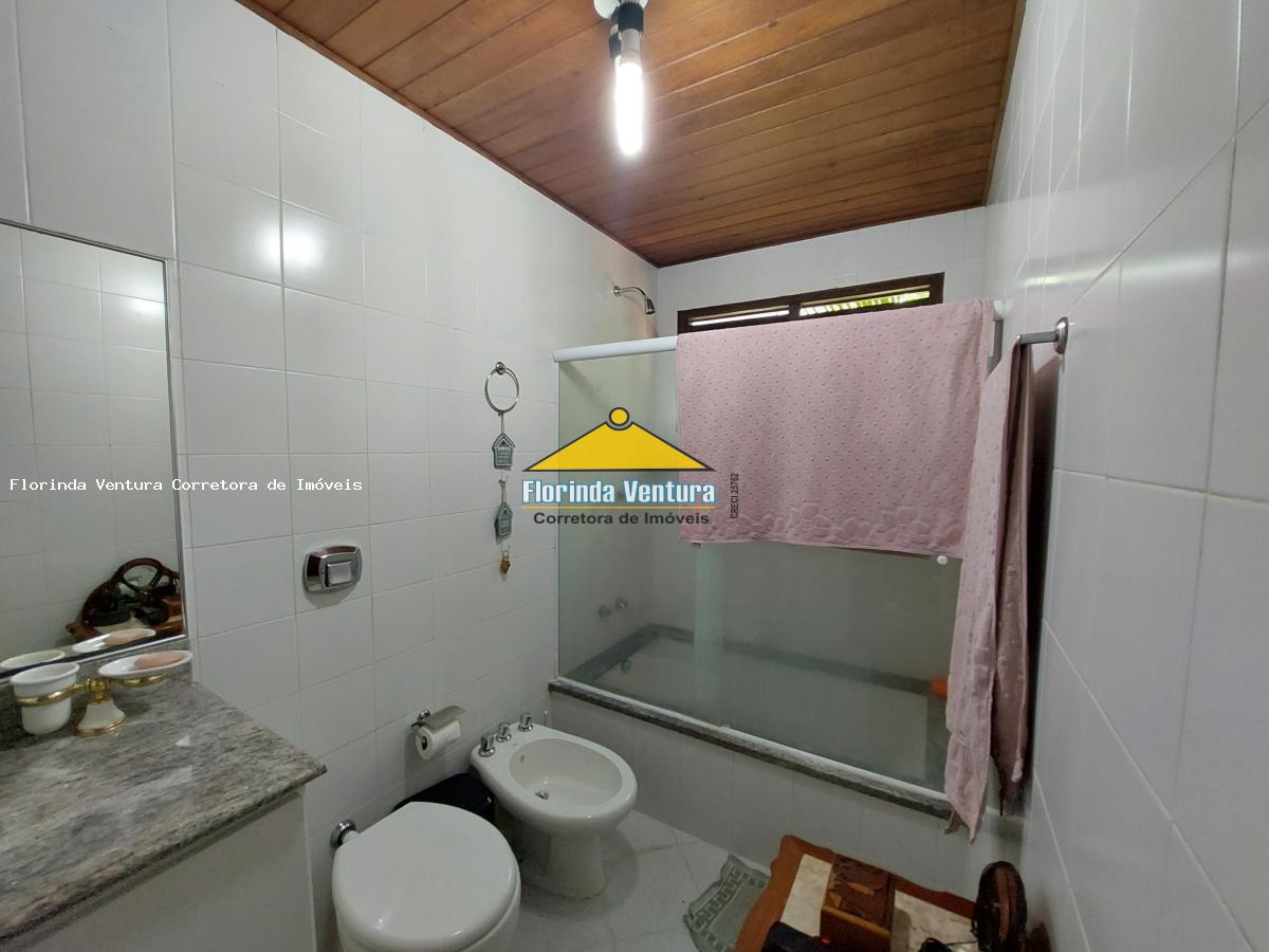 Casa de Condomínio à venda com 3 quartos, 213m² - Foto 22