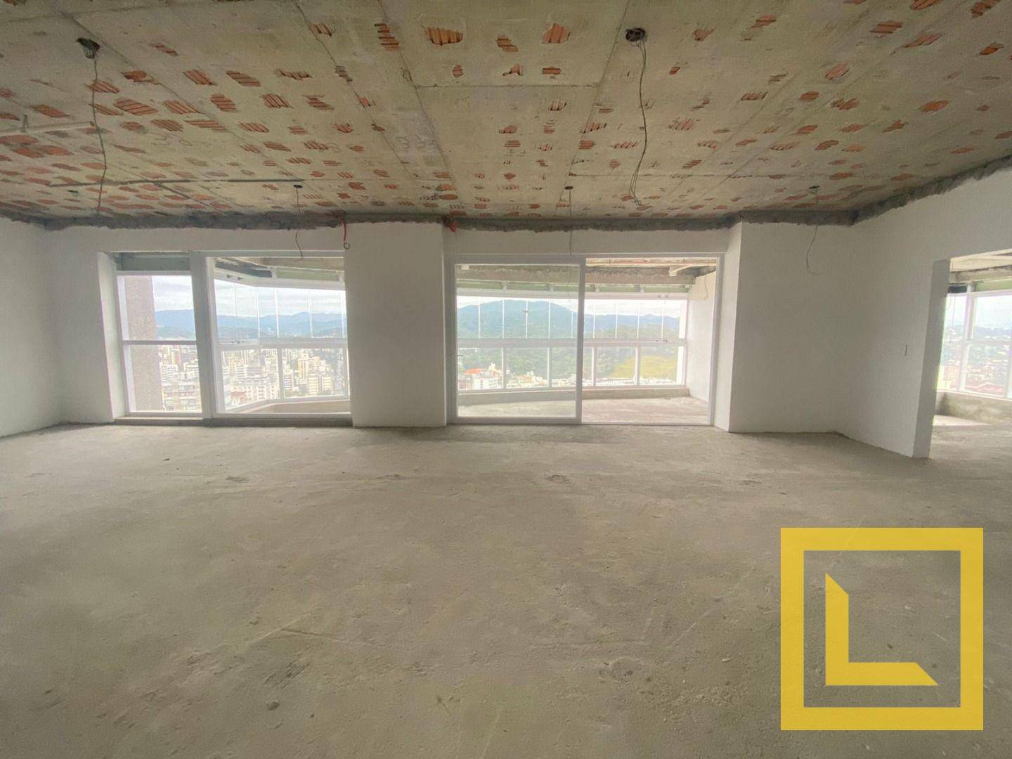 Apartamento à venda com 4 quartos, 450m² - Foto 4