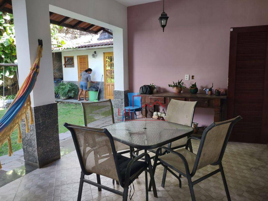 Casa à venda com 4 quartos, 200m² - Foto 56