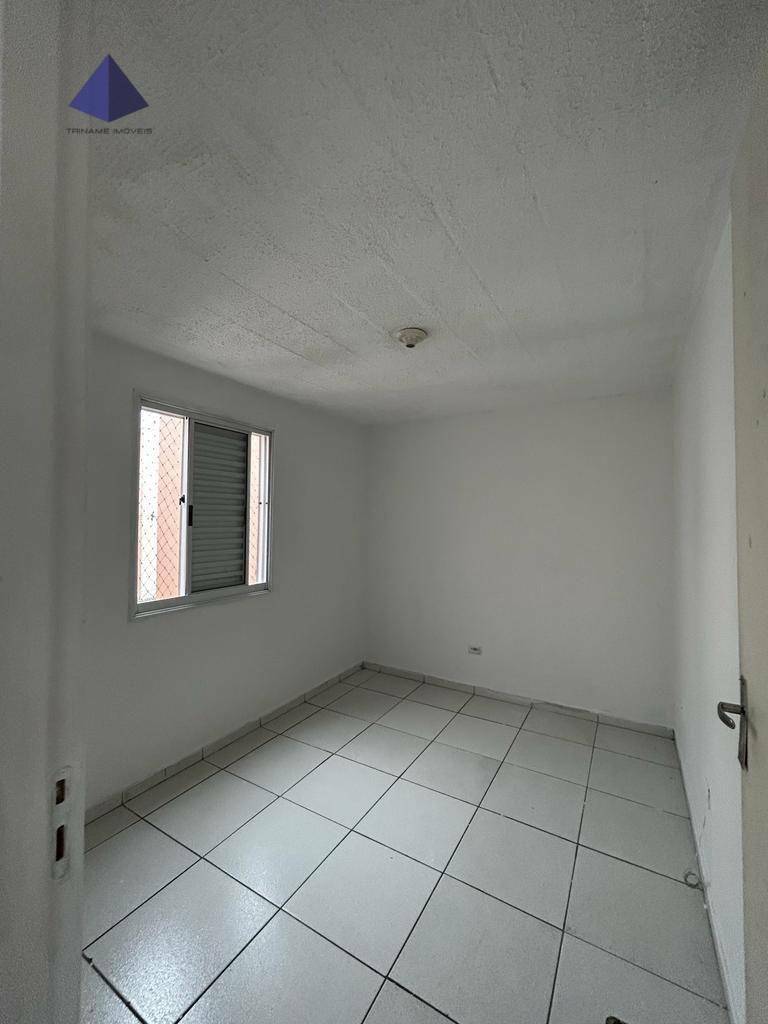 Apartamento para alugar com 2 quartos, 44m² - Foto 4