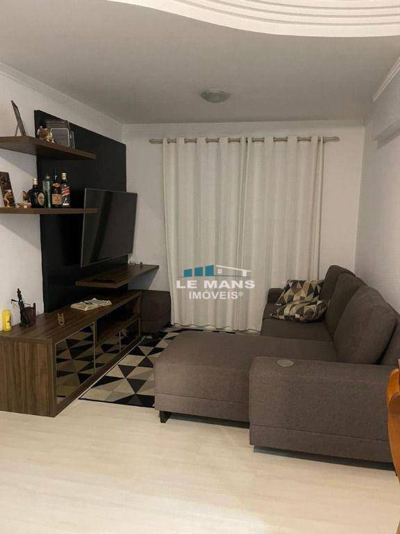 Apartamento à venda com 3 quartos, 70m² - Foto 7