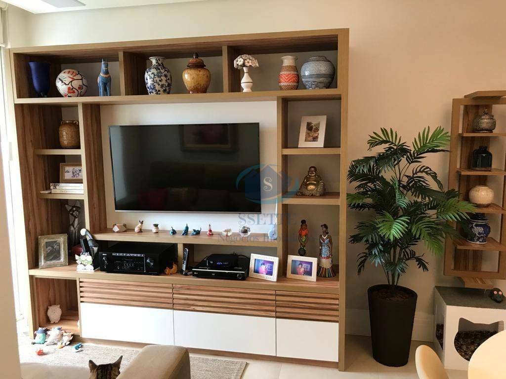 Apartamento à venda com 3 quartos, 70m² - Foto 1