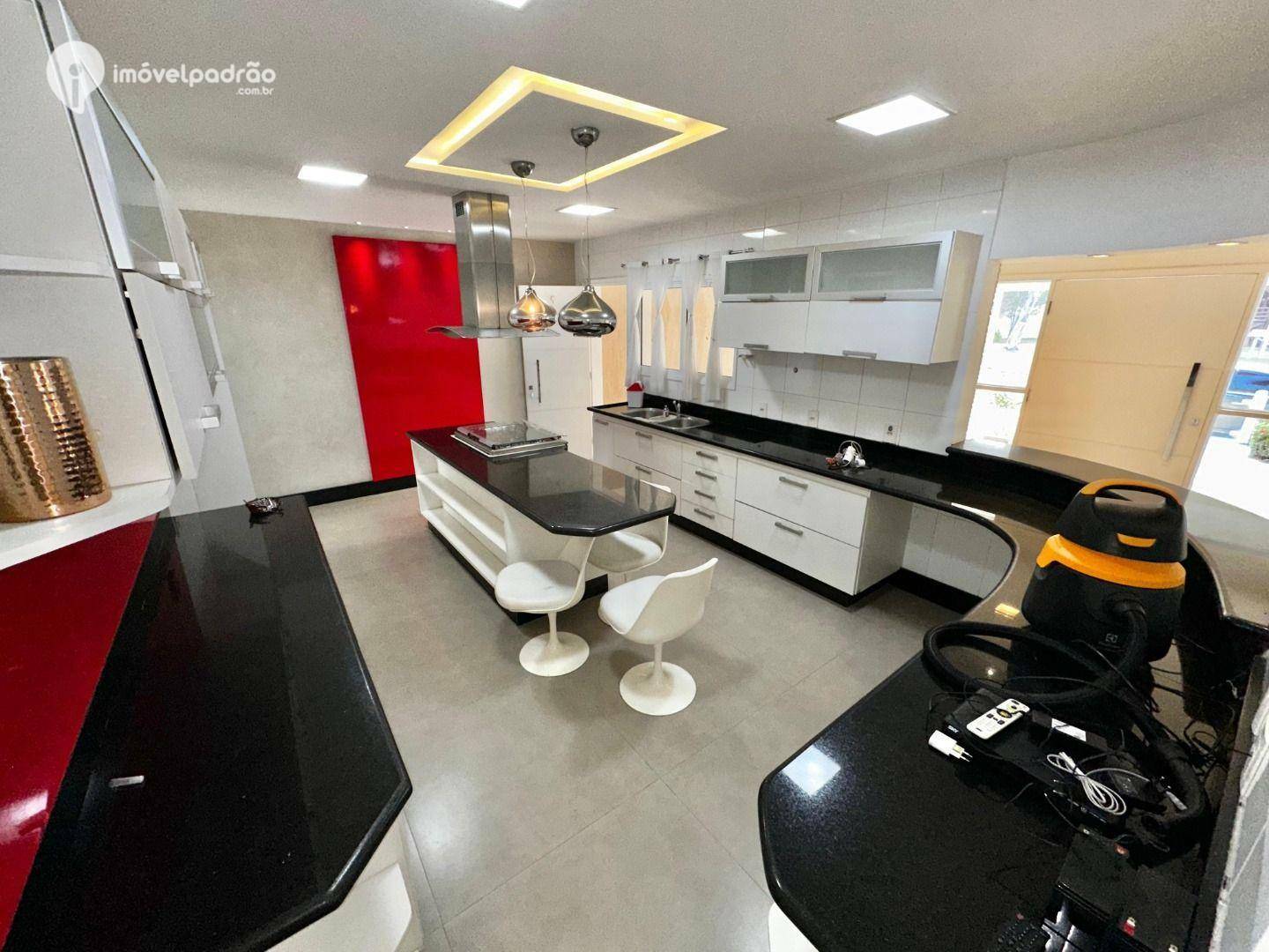 Casa de Condomínio à venda com 3 quartos, 300m² - Foto 6