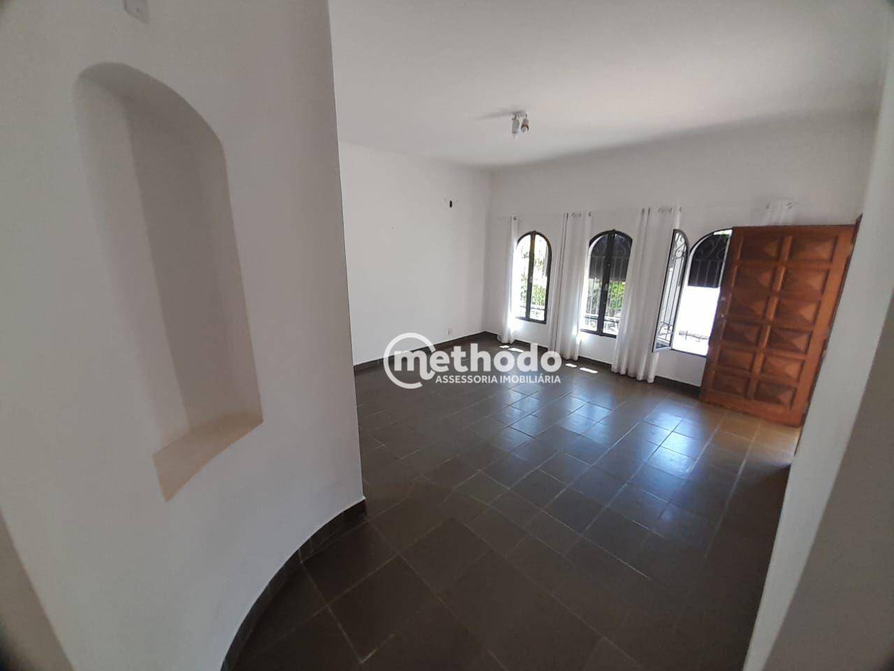 Casa à venda com 3 quartos, 206m² - Foto 4