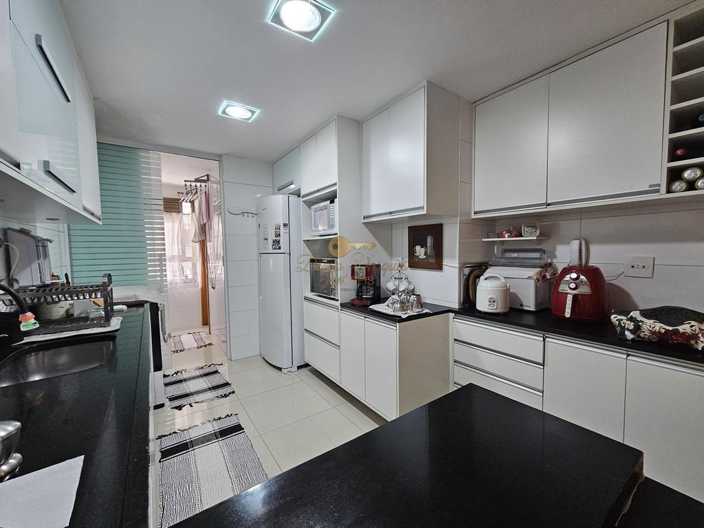 Apartamento à venda com 3 quartos, 107m² - Foto 10