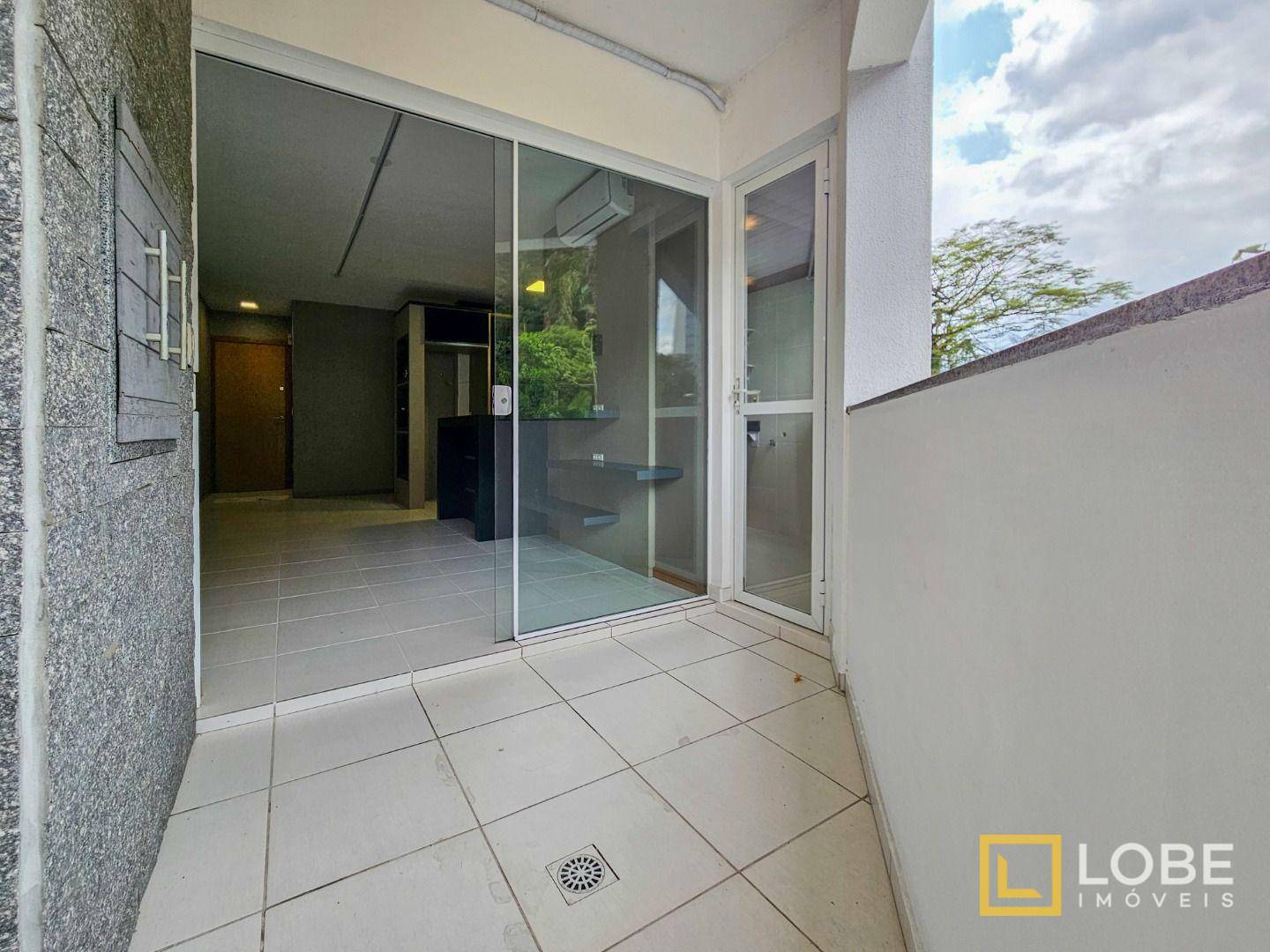 Apartamento à venda com 2 quartos, 62m² - Foto 4