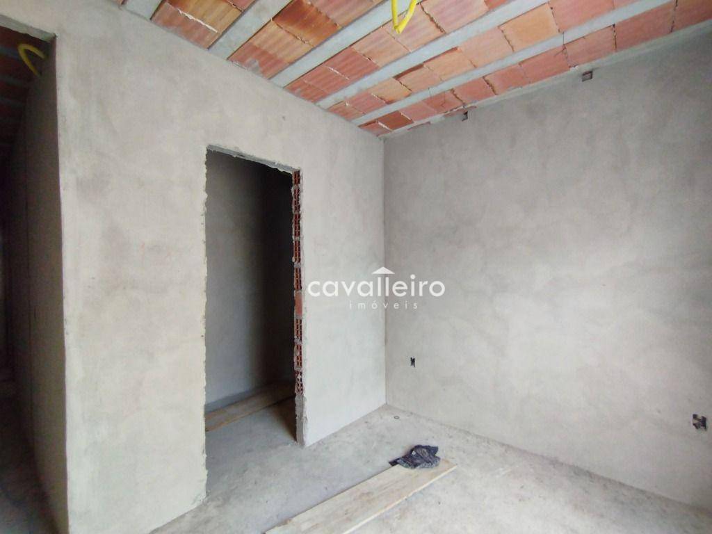 Casa à venda com 3 quartos, 120m² - Foto 2