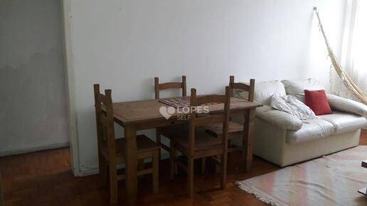 Apartamento à venda com 2 quartos, 74m² - Foto 2