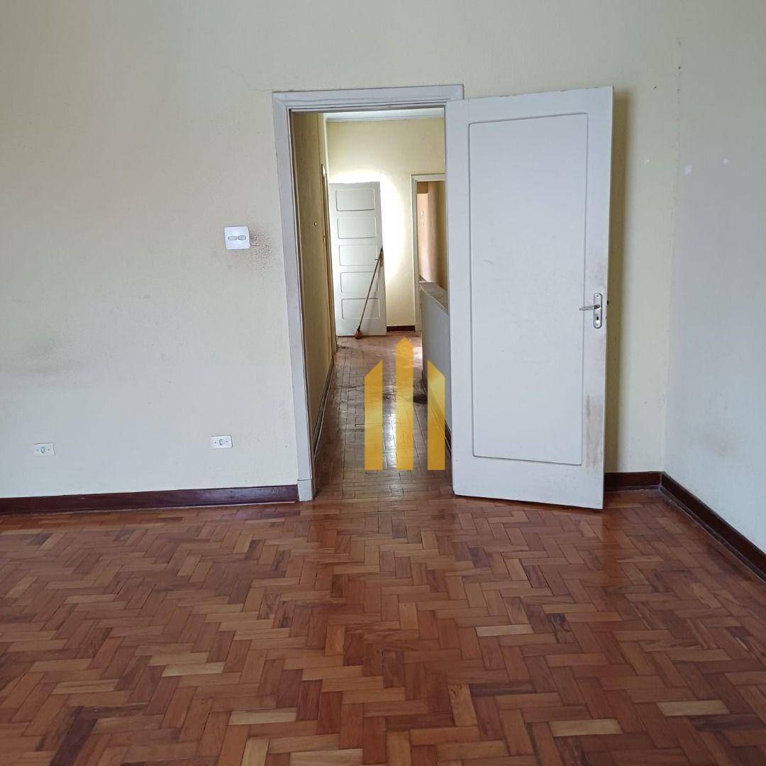 Casa para alugar com 3 quartos, 200m² - Foto 16