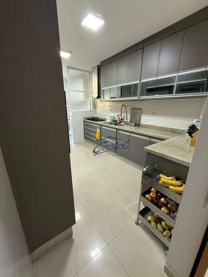 Apartamento à venda com 3 quartos, 135m² - Foto 43