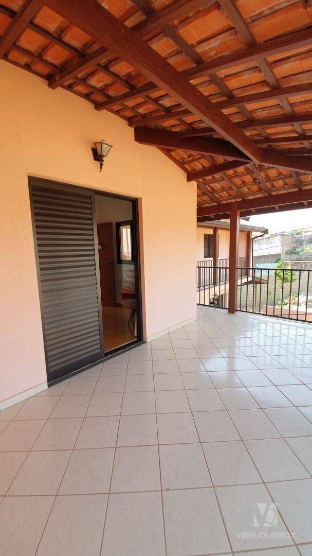 Casa à venda com 3 quartos, 225m² - Foto 15