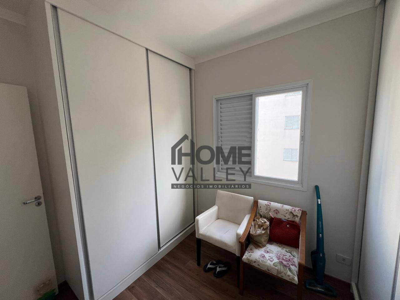 Apartamento à venda com 3 quartos, 76m² - Foto 11