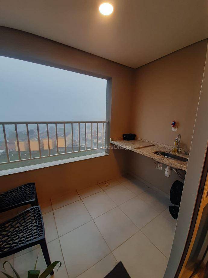 Apartamento para alugar com 2 quartos, 61m² - Foto 4