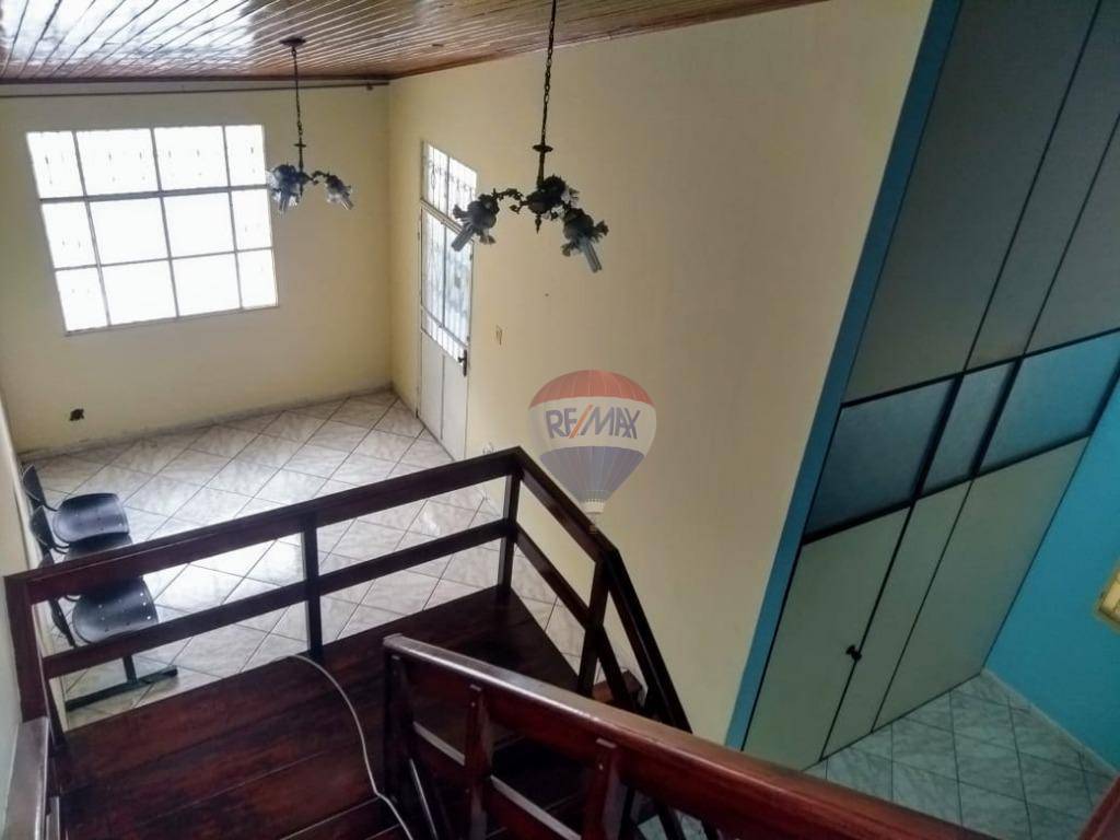 Casa à venda com 4 quartos, 236m² - Foto 8