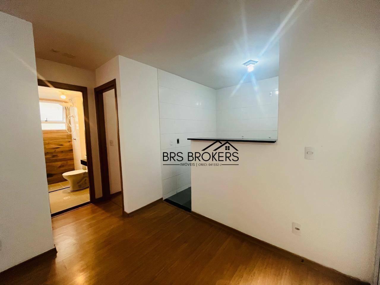 Apartamento à venda com 2 quartos, 38m² - Foto 22