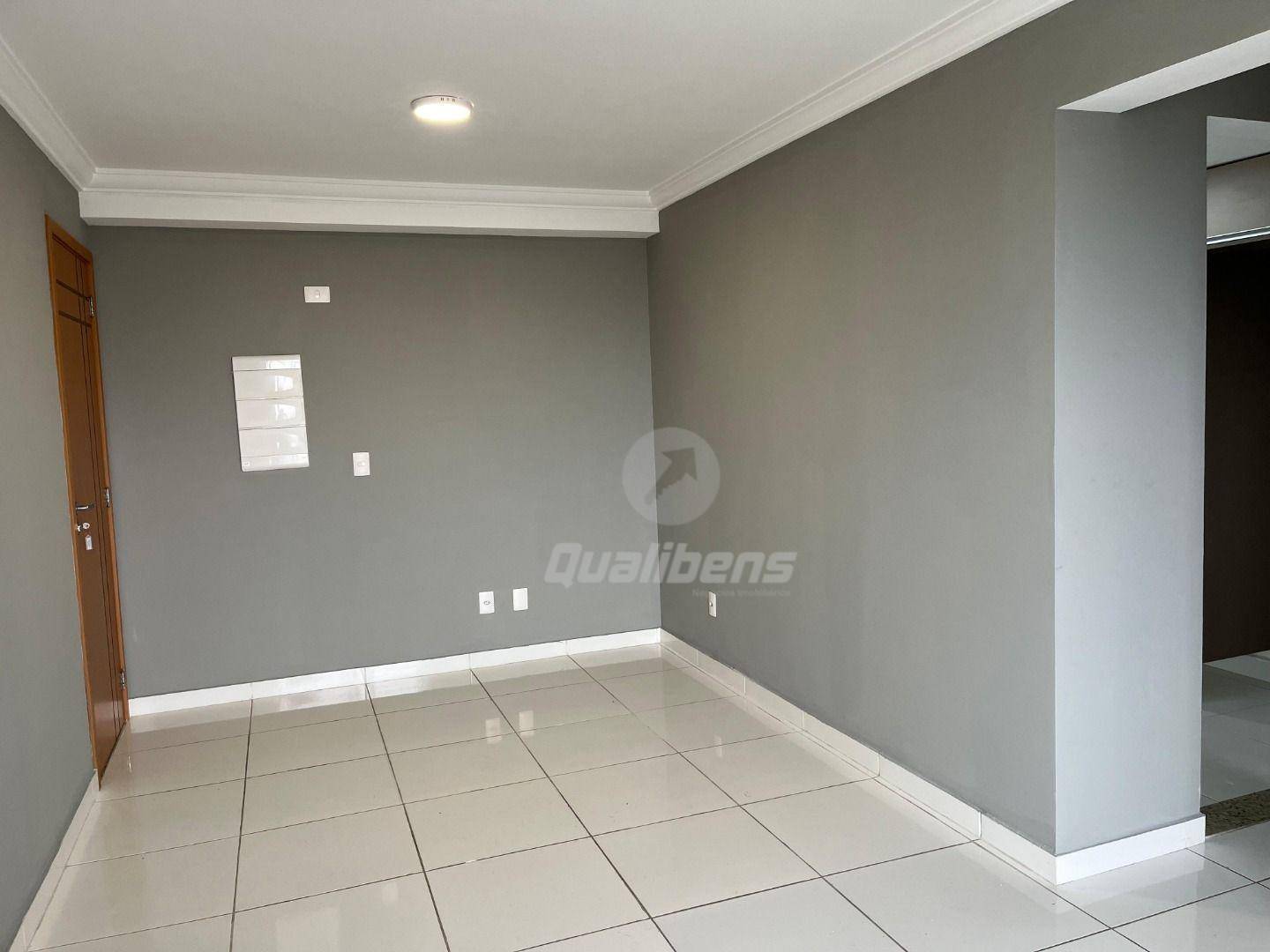 Apartamento para alugar com 3 quartos, 76m² - Foto 2