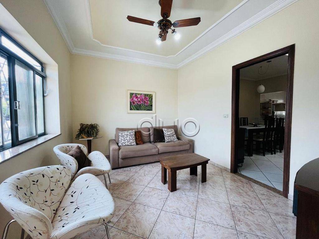 Casa à venda com 3 quartos, 146m² - Foto 1