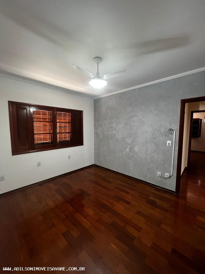 Casa à venda com 3 quartos, 428m² - Foto 8