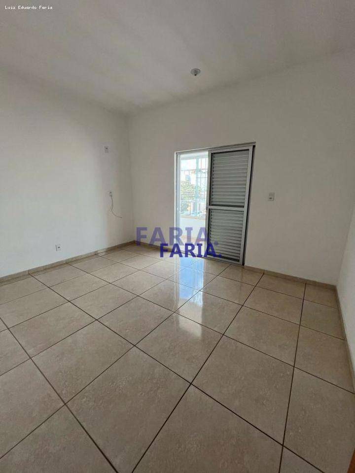 Casa à venda com 8 quartos, 870m² - Foto 9