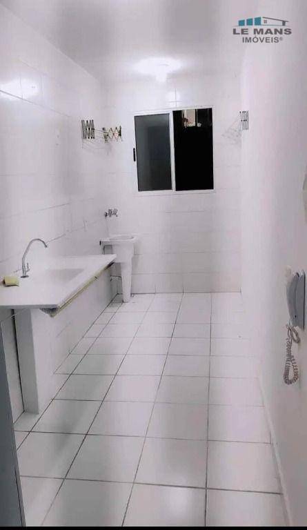 Apartamento à venda com 2 quartos, 44m² - Foto 18