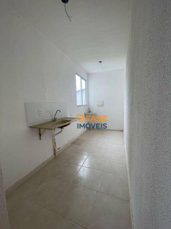 Apartamento à venda com 2 quartos, 42m² - Foto 4