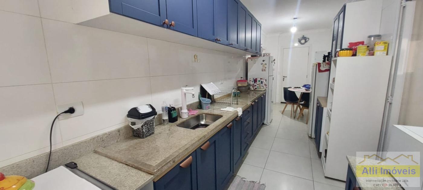 Apartamento à venda com 3 quartos, 136m² - Foto 10