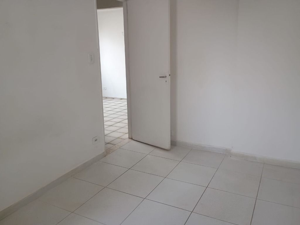 Apartamento à venda e aluguel com 2 quartos, 50m² - Foto 2