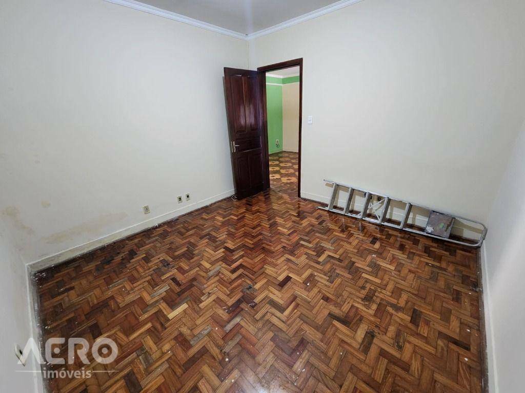 Casa à venda com 3 quartos, 196m² - Foto 8