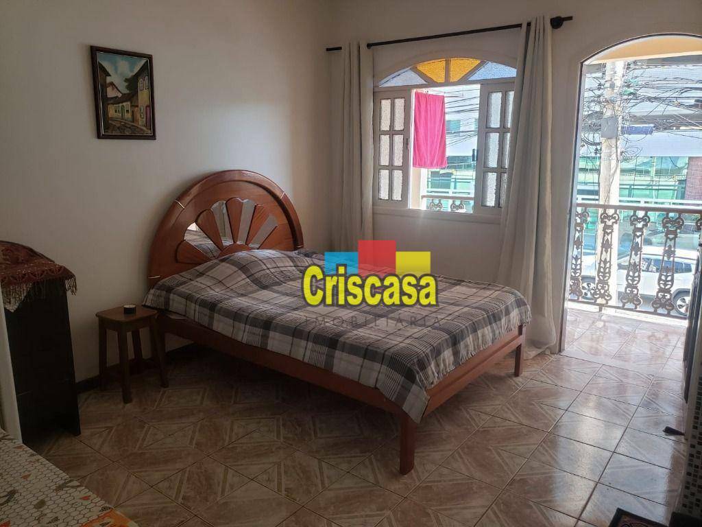 Casa à venda com 3 quartos, 60m² - Foto 2