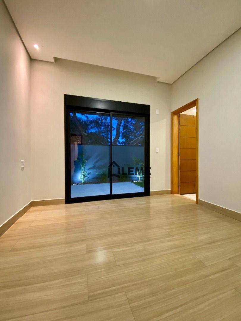 Casa à venda com 3 quartos, 250m² - Foto 17