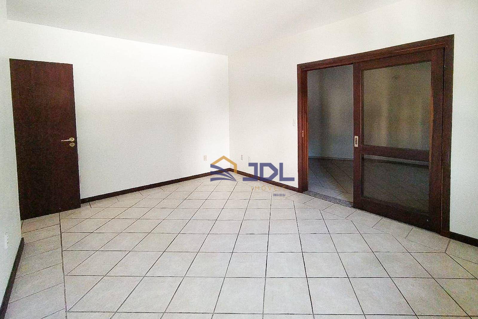 Casa à venda com 4 quartos, 400m² - Foto 15