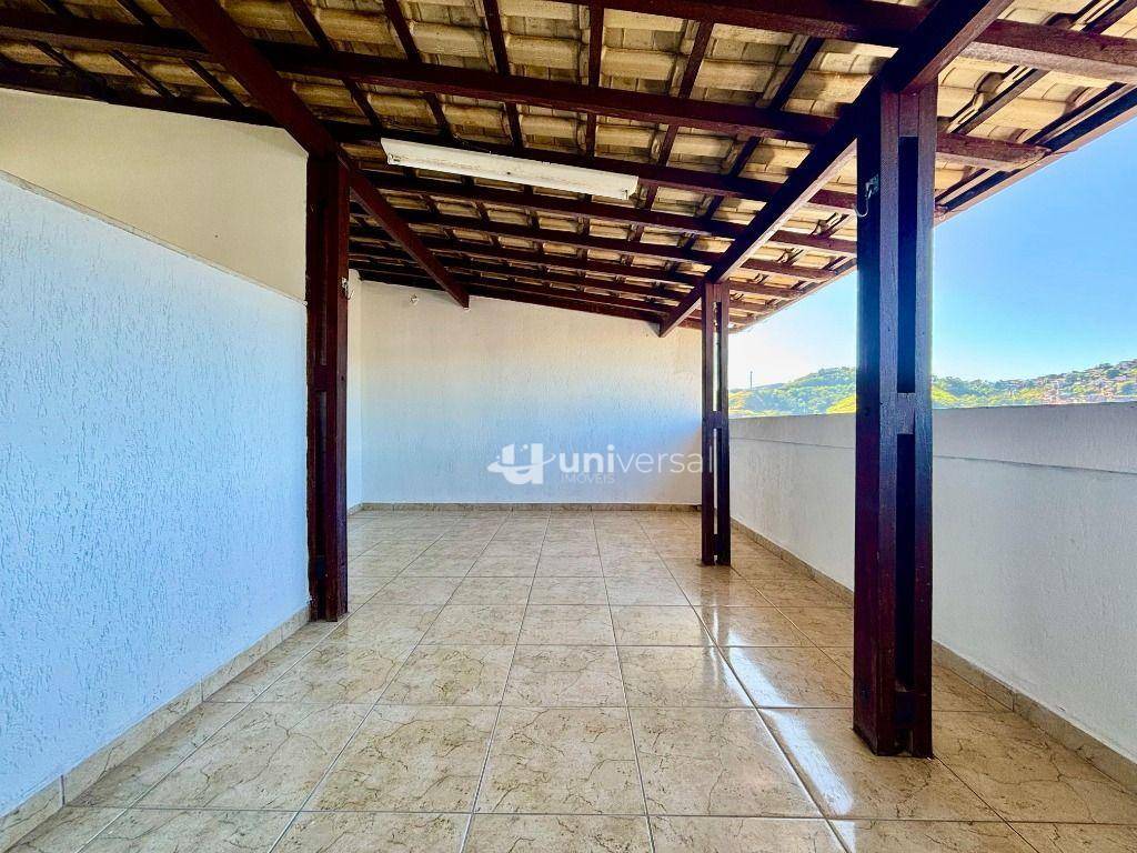 Cobertura à venda com 3 quartos, 102m² - Foto 1