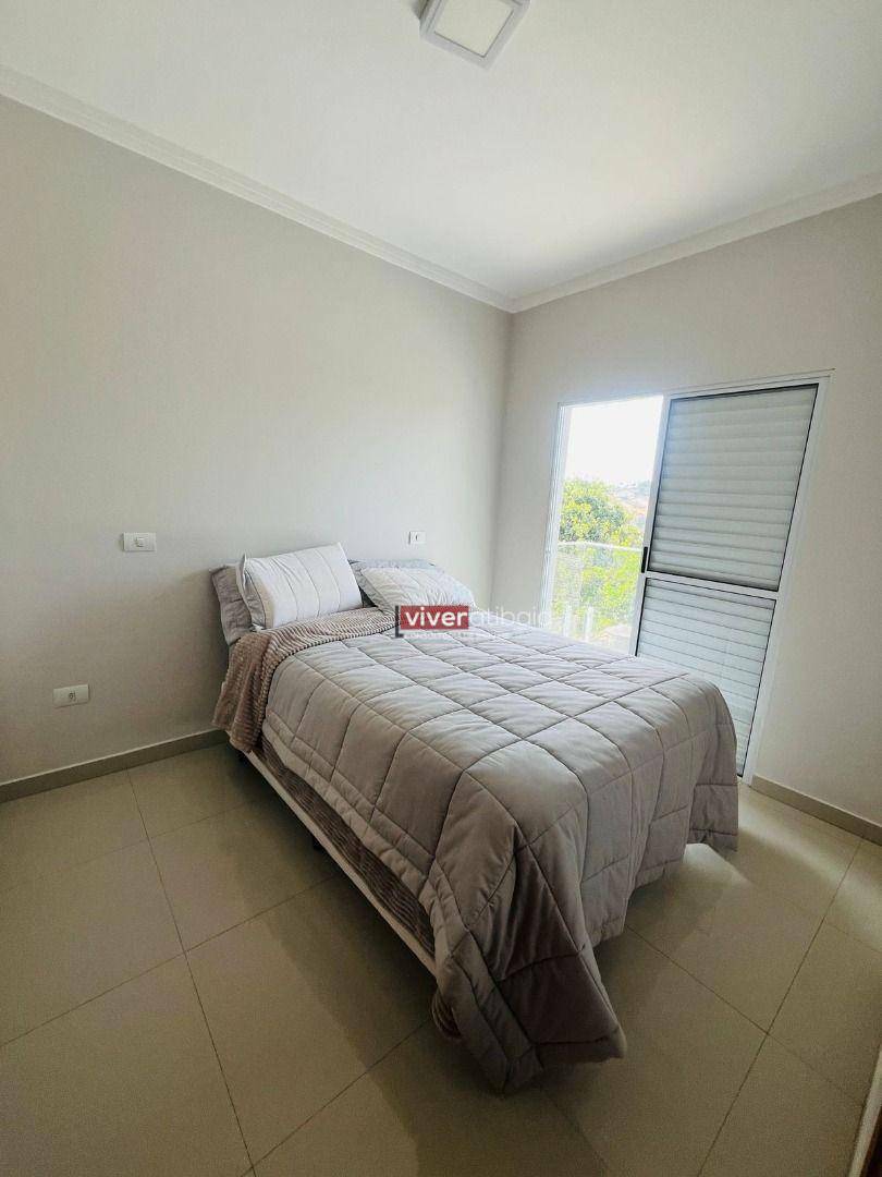 Casa à venda com 3 quartos, 241m² - Foto 8