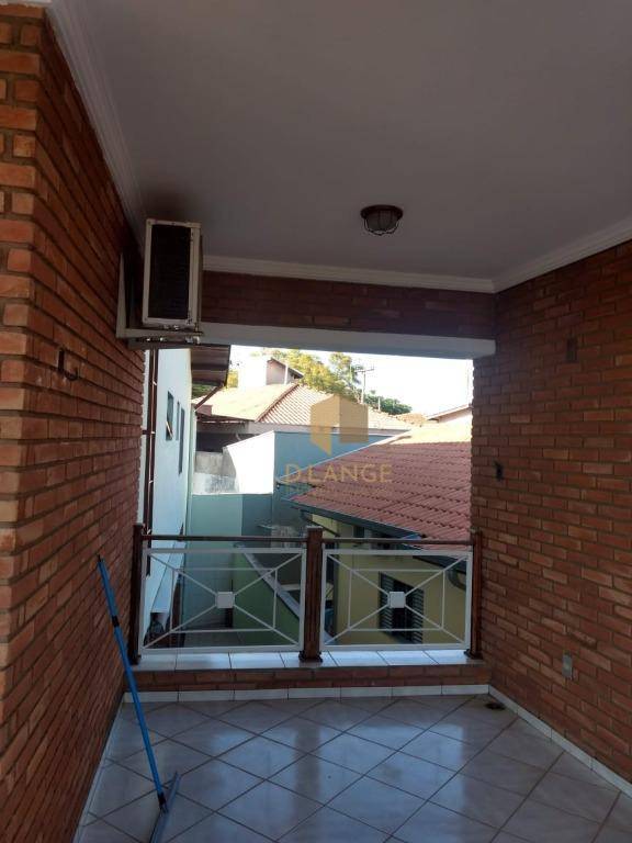 Casa à venda com 4 quartos, 260m² - Foto 3