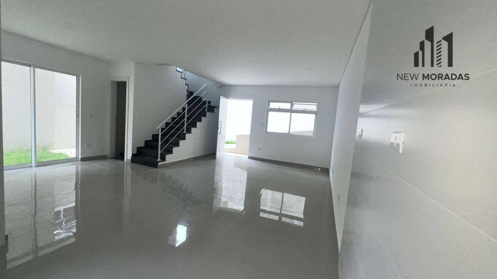 Sobrado à venda com 3 quartos, 120m² - Foto 1